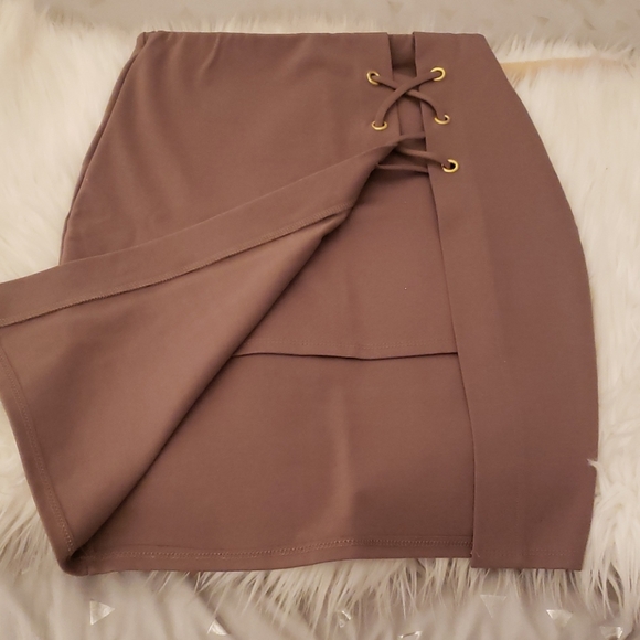 ❗🔥❗High rise Knee Length Tight Skirt Tan Medium - Picture 2 of 8